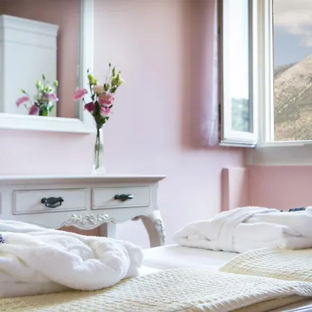 Iconic - Vada Agia Efimia