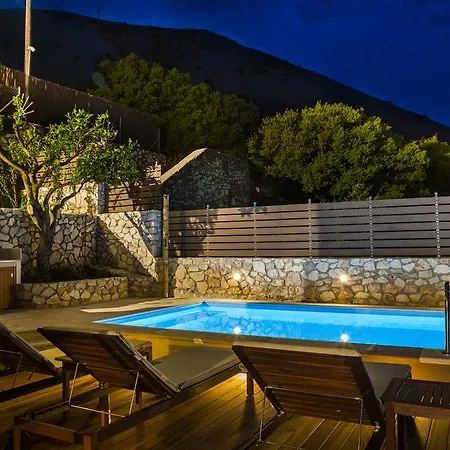 Vada Villa *